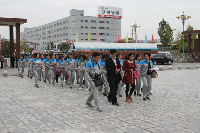 郸城英博学校来我校参观