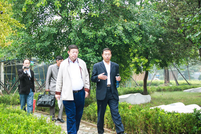 北大王继华教授莅临我校参观指导