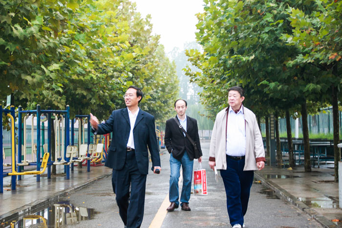 北大王继华教授莅临我校参观指导