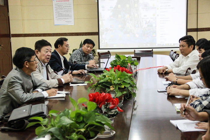 北大王继华教授莅临我校参观指导