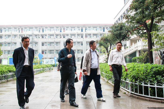 北大王继华教授莅临我校参观指导