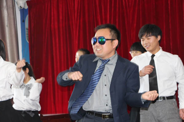 淮阳羲城中学2016年教职工元旦文艺汇演