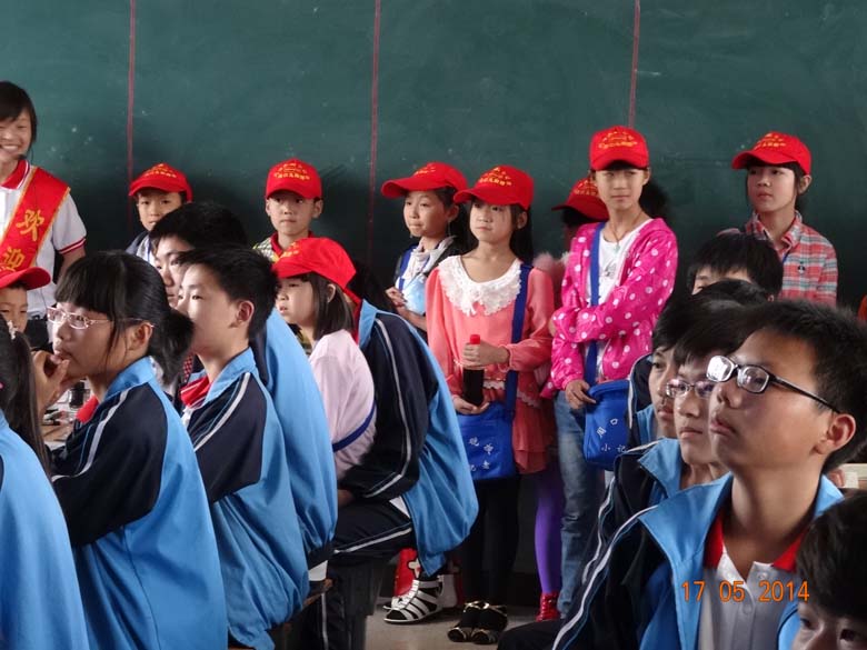 周口晚报小记者校园采风