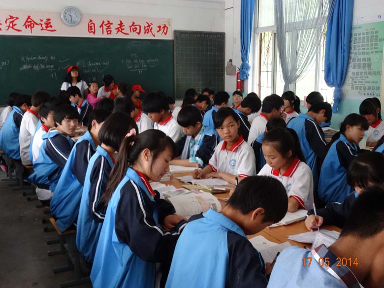 周口晚报小记者校园采风