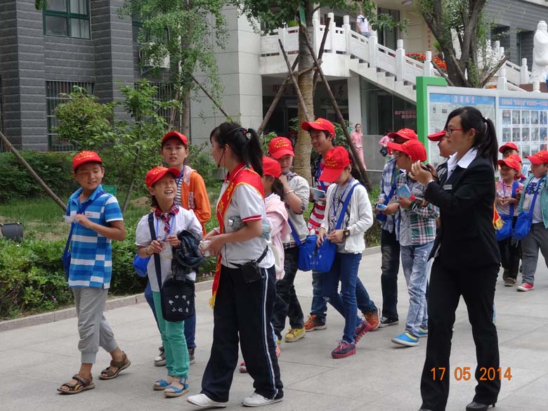 周口晚报小记者校园采风