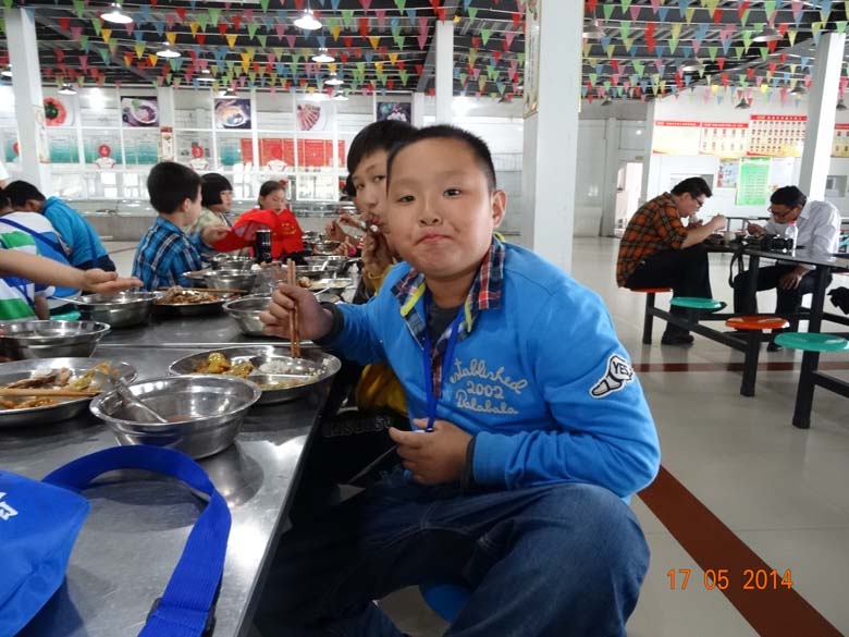 周口晚报小记者校园采风