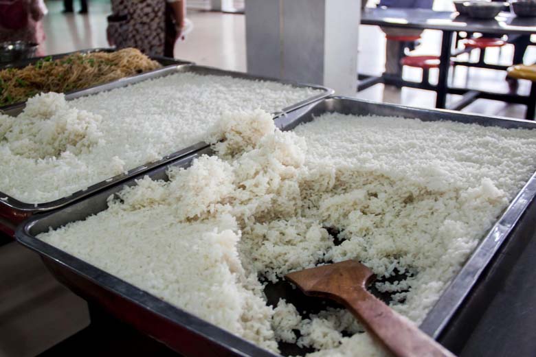 羲城中学再次承接2016年高考监考员的后勤保障服务