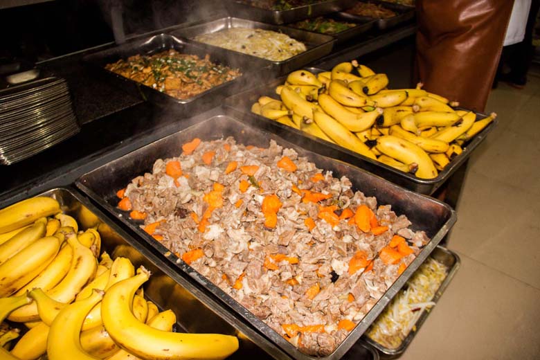 羲城中学再次承接2016年高考监考员的后勤保障服务