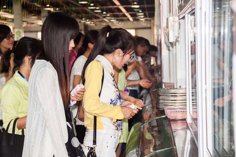 羲城中学再次承接2016年高考监考员的后勤保障服务