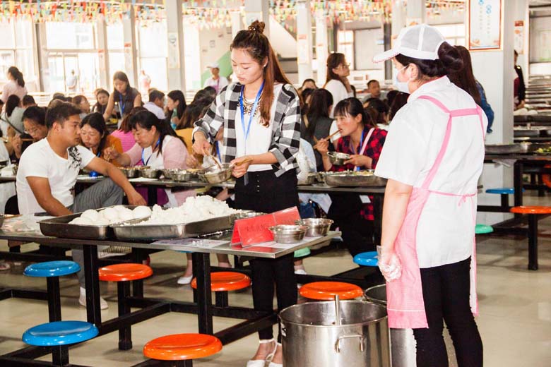 羲城中学再次承接2016年高考监考员的后勤保障服务