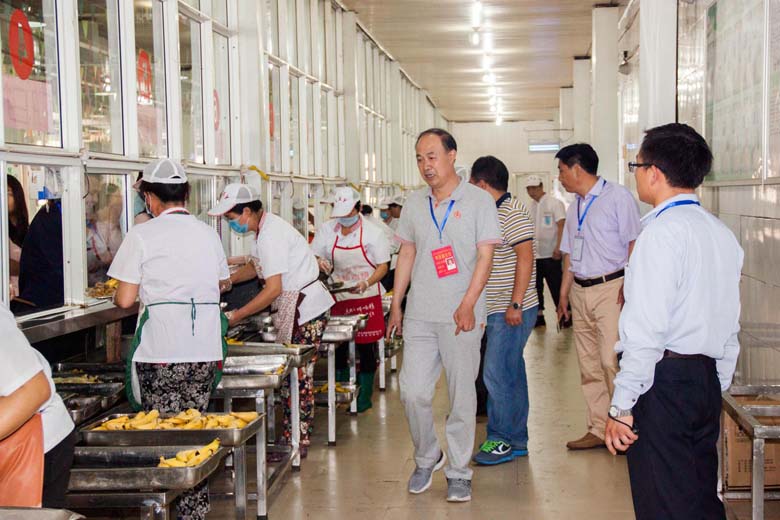 羲城中学再次承接2016年高考监考员的后勤保障服务