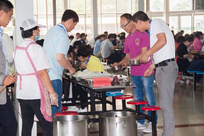 羲城中学再次承接2016年高考监考员的后勤保障服务