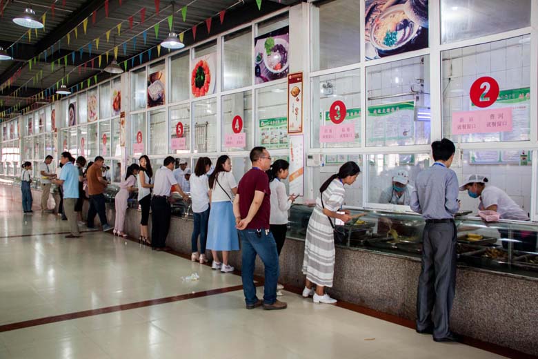 羲城中学再次承接2016年高考监考员的后勤保障服务