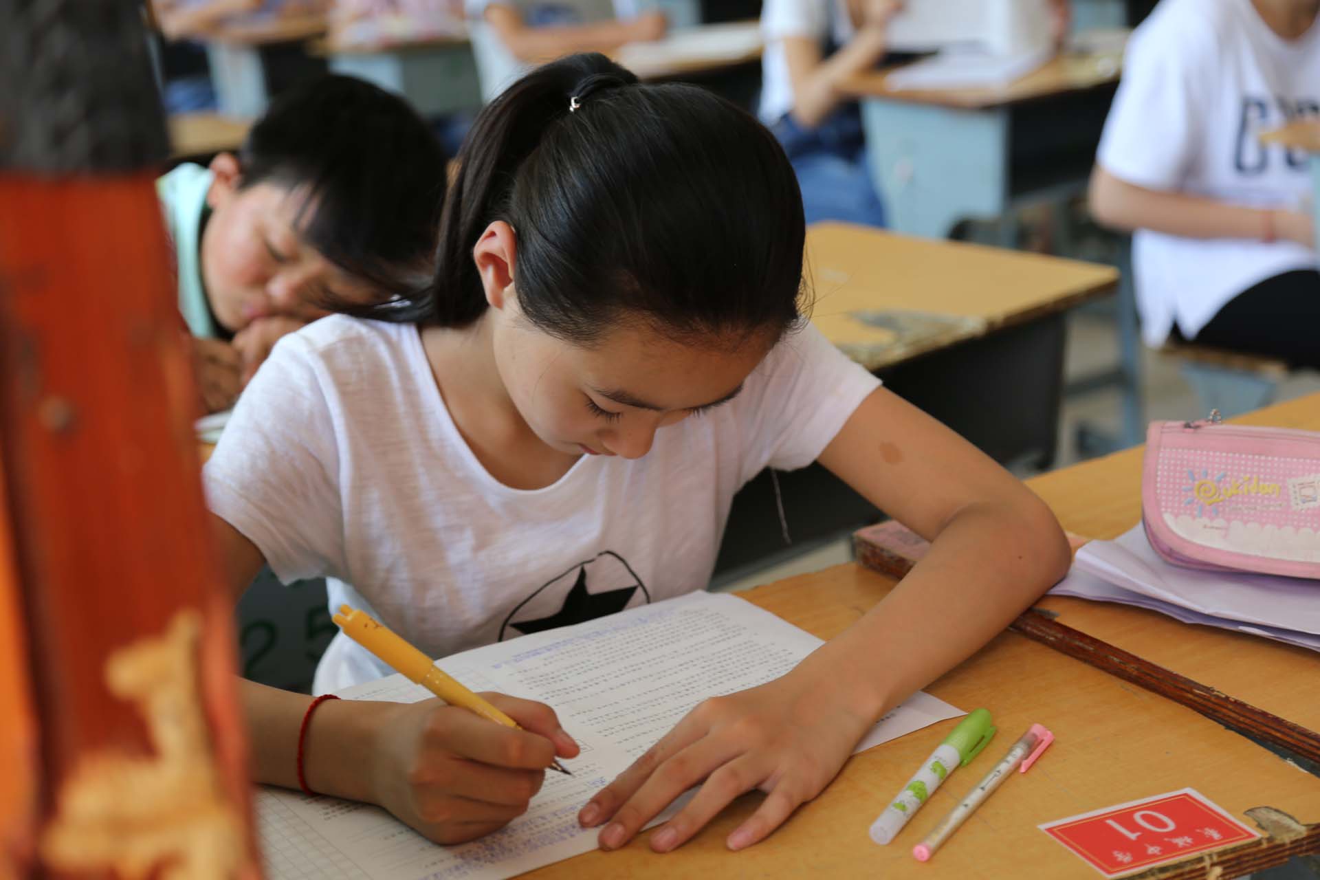 小招考试顺利进行