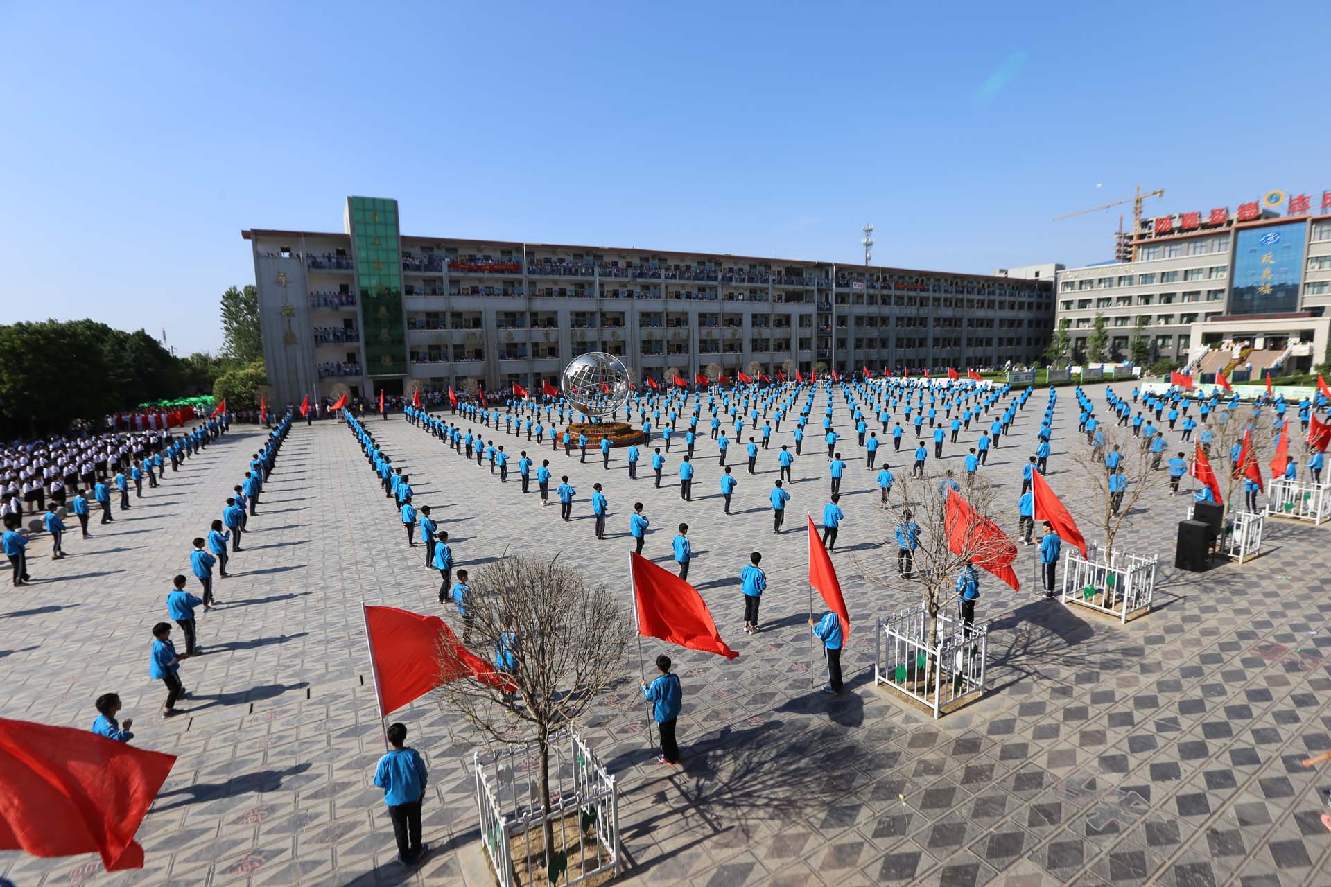 小招考试顺利进行