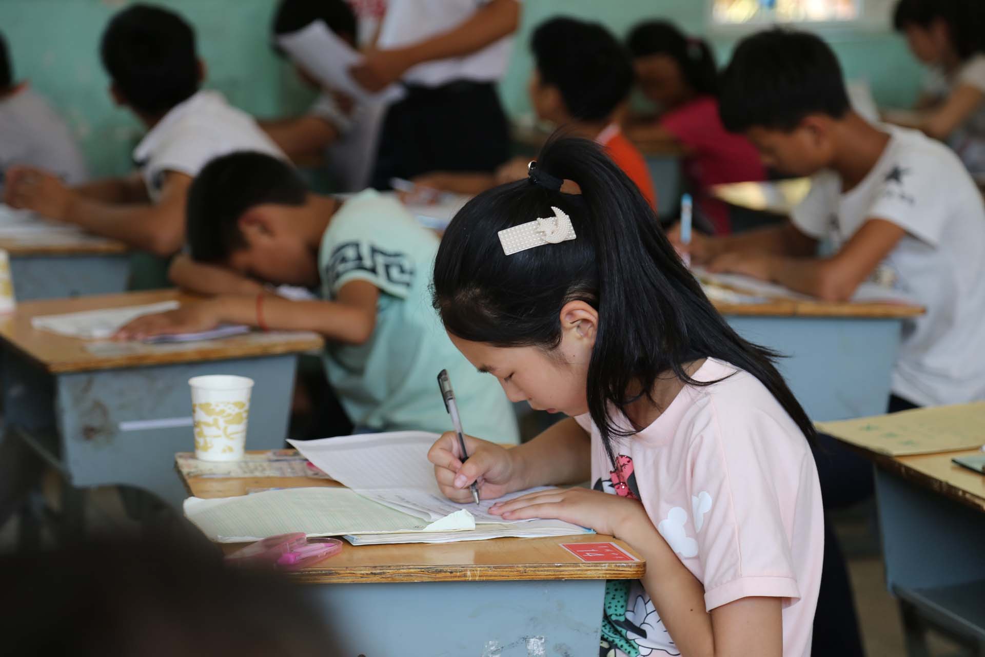 小招考试顺利进行