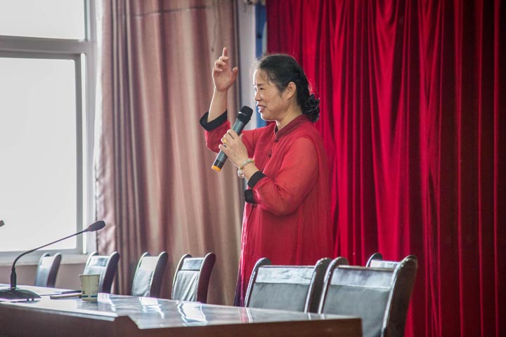 淮阳县健康心理科普大讲堂在我校召开