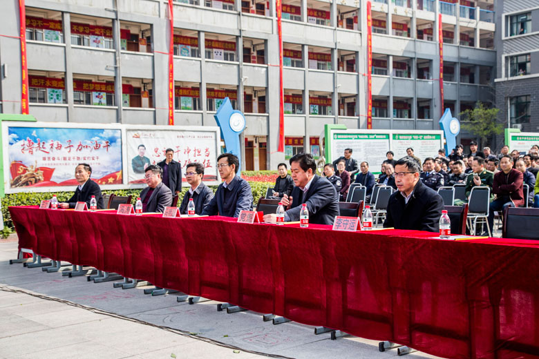 淮阳县第22个安全教育日应急疏散演练在羲城中学举行