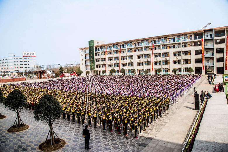 淮阳县第22个安全教育日应急疏散演练在羲城中学举行