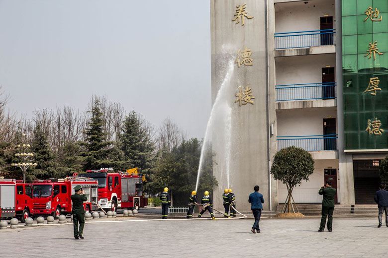 淮阳县第22个安全教育日应急疏散演练在羲城中学举行
