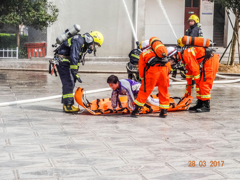 淮阳县第22个安全教育日应急疏散演练在羲城中学举行