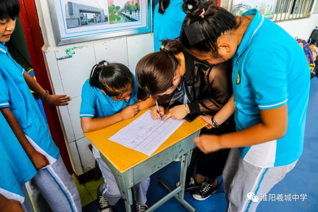 羲城中学新生入学感恩日活动