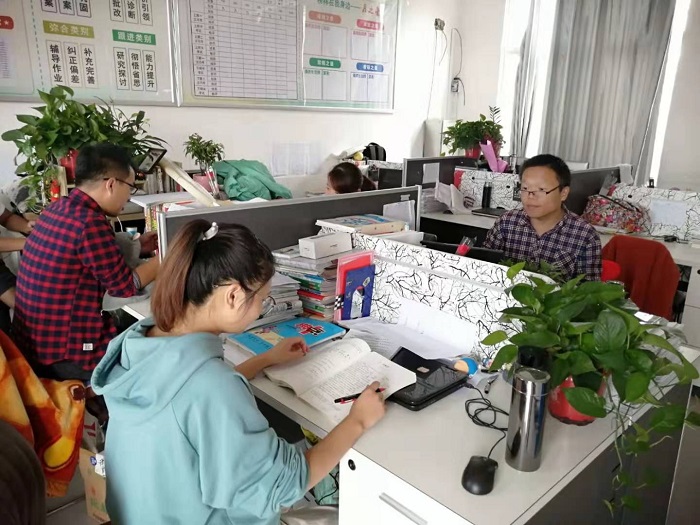 千里之层，起于垒土，教师专业发展离不开扎实的教育教研活动