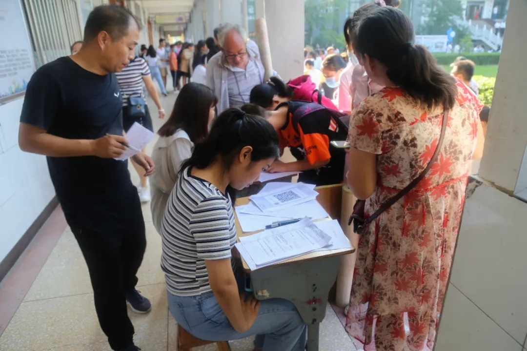 羲城中学七年级新生入学啦！！