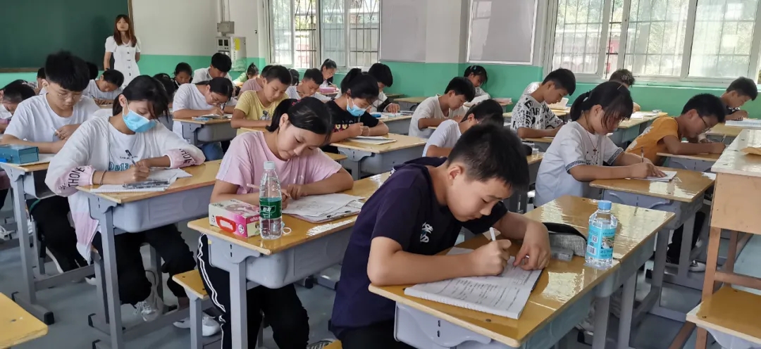 羲城中学七年级新生入学啦！！