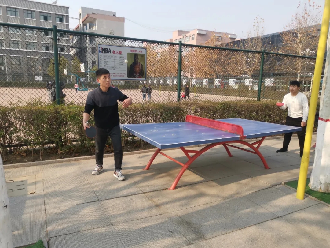 羲城中学举行第三届阳光体育节教职工运动会