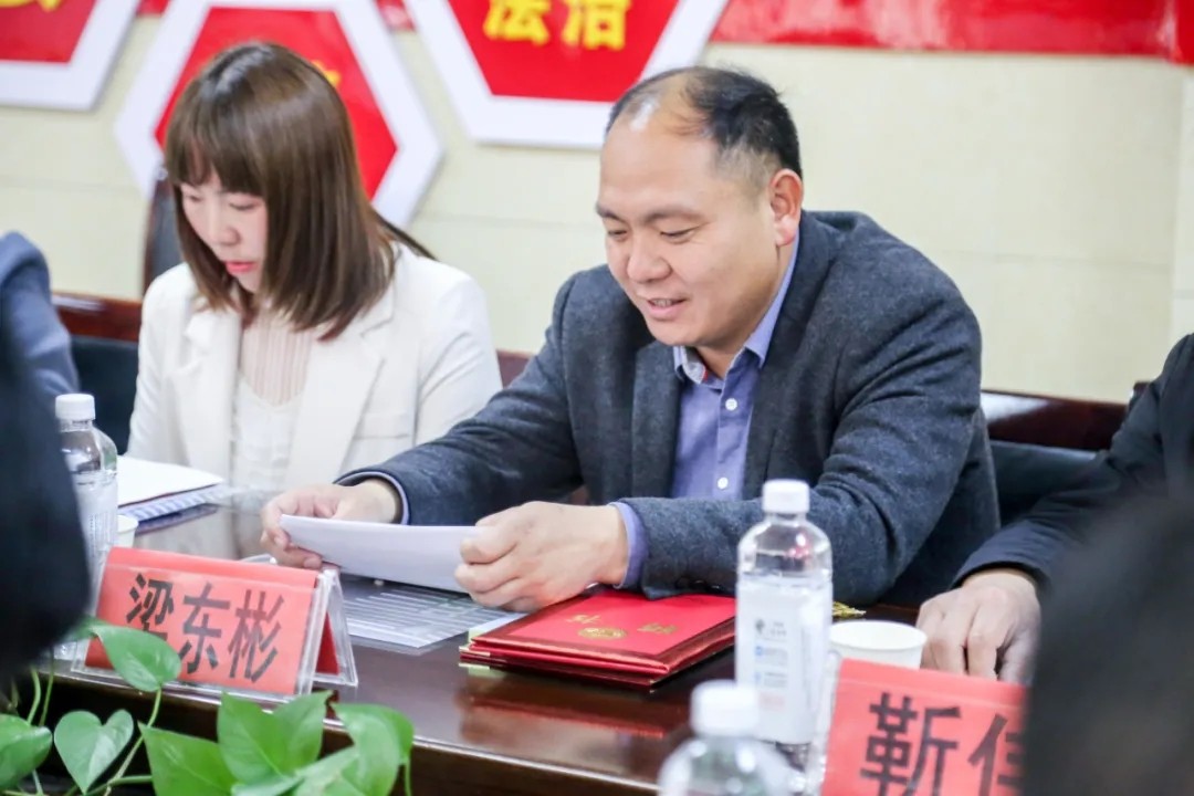 孩子是我们共同的希望